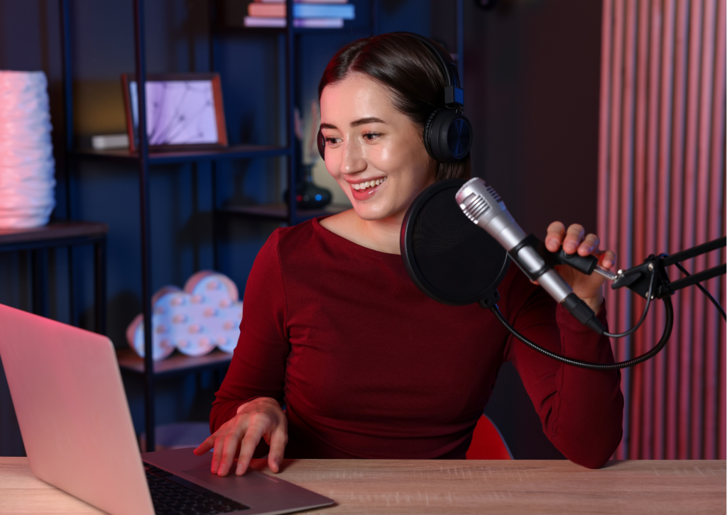 Gina Parker, centro de locución